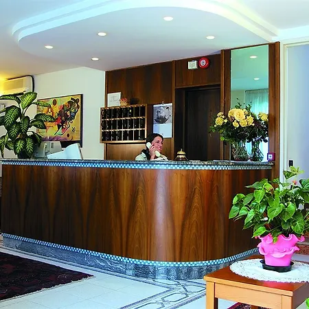 فندق La Pigna 3*